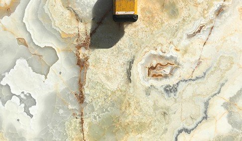 White-Onyx-Pistachio Onyx Slabs